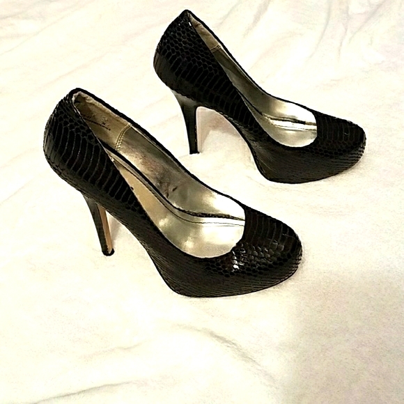 Snake platform heels. - Picture 3 of 8